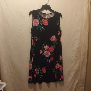 Women's lovely dress.NWOT.